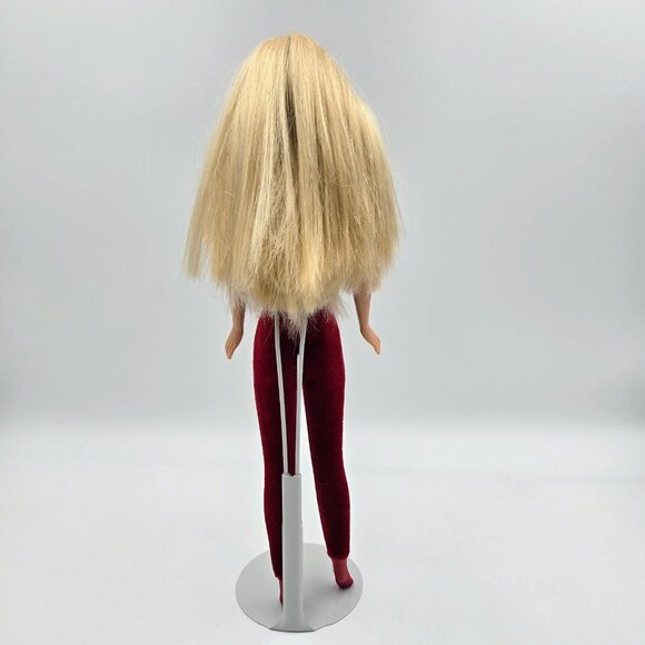 Very Velvet Barbie Doll 1998 20528 Red Velvet Jumpsuit Mattel Read - Picture 9 of 16